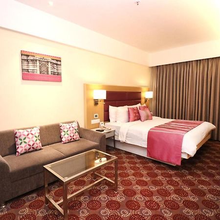 Fortune Park Galaxy - Member ITC Hotel Group, Vapi Bagian luar foto